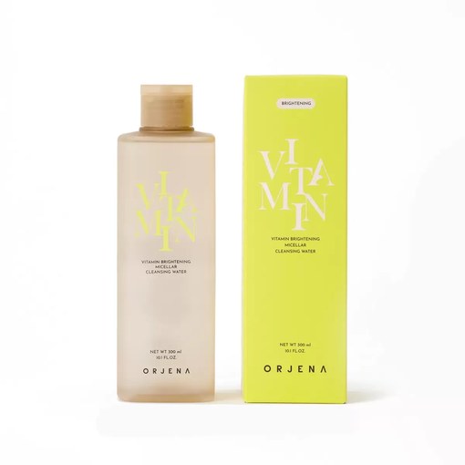 apa-micelara-vitamin-brightening-micellar-cleansing-water-300-ml_339653_54cabb9598